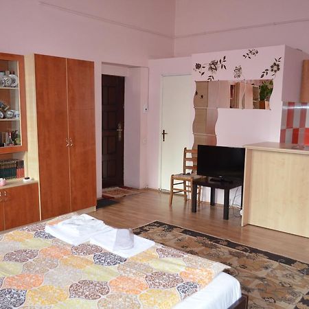 Cosy Studio Apartment Cluj-Napoca Exterior foto